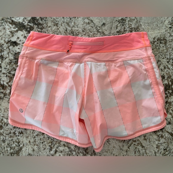 Lululemon Speed Up Low-Rise Lined Shorts 4” - Picture 2 of 7